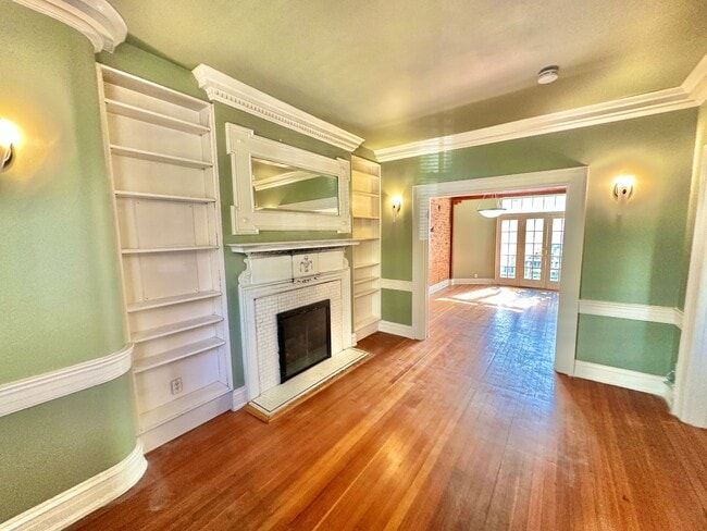 Photo - JUST RENOVATED - Astonishing Adams Morgan ...