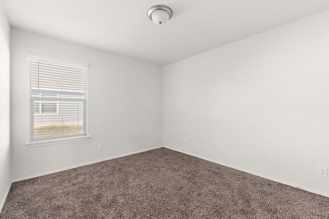 Photo - Beautiful 4bed/2 bath