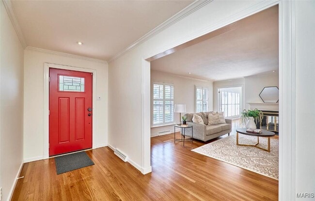 Photo - 1011 Warson Rd
