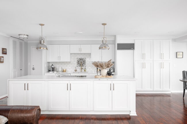 Photo - 12520 Edgewater Dr