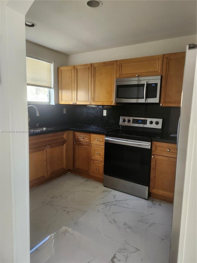 Building Photo - 312 NW 114th Ave Rental