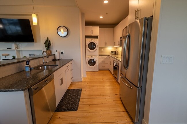 Photo - 60 Willow St Unit 304