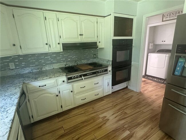 Photo - 7807 Yorkhaven Rd