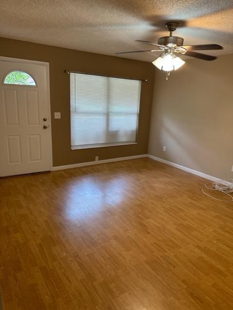 Photo - 1105 Santa Cruz Ave