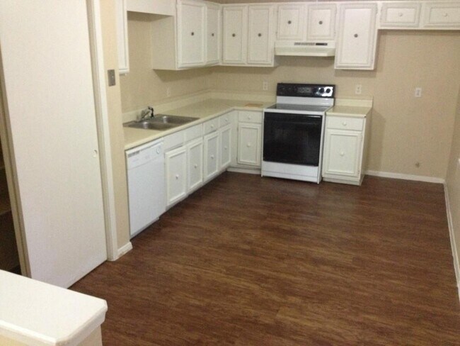 Photo - 7100 Meadow Run