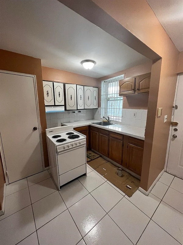 Photo - 2613 Bergenline Ave Unidad 8