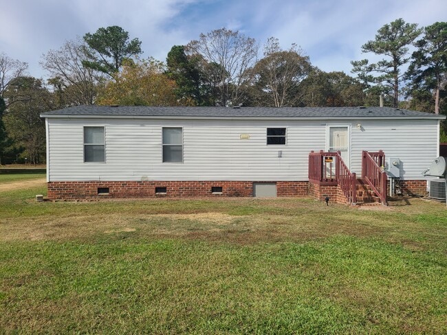 Photo - 460 Dowdy Rd