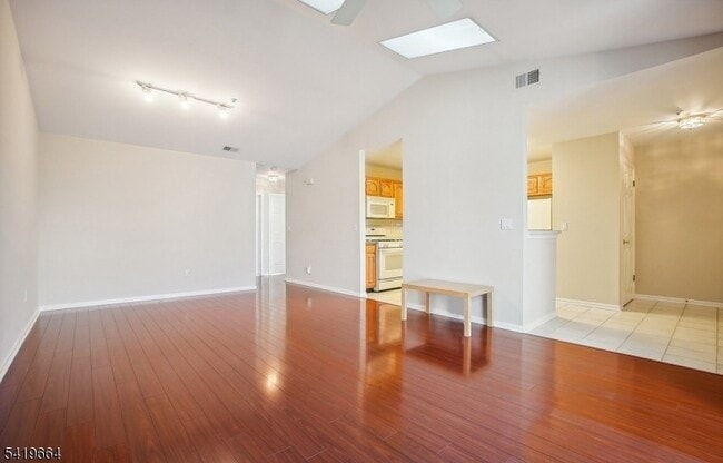 Photo - 157 Potomac Dr