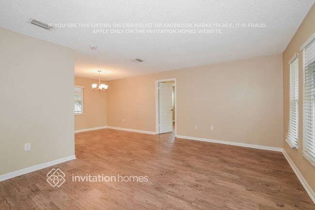 Photo - 918 Rangeline Rd