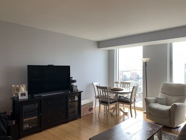 Photo - 2 Earhart St Unit 802