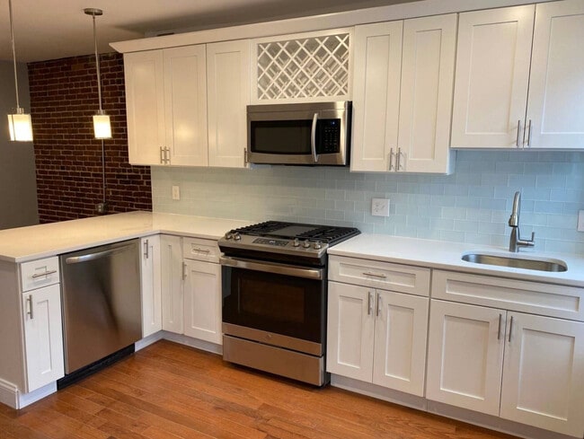 Photo - 35 Chelsea St Unit 3