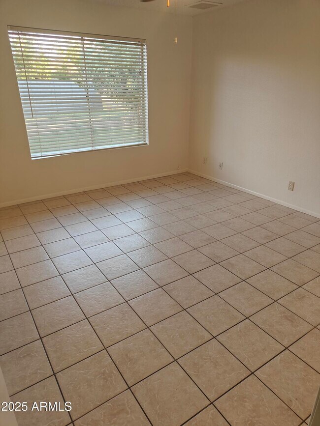 Photo - 9715 N 56th Ln