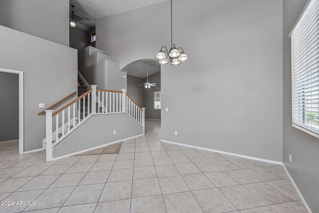Photo - 16224 W Jefferson St