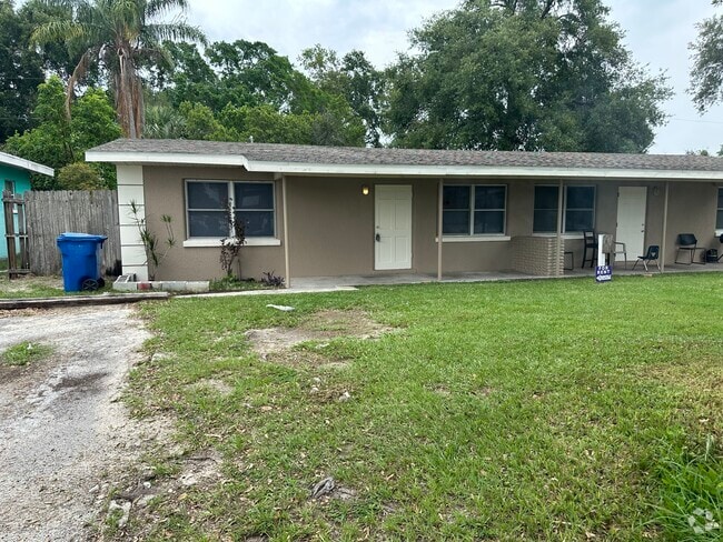 Building Photo - 603 Avenue G SE Unit 603 Rental