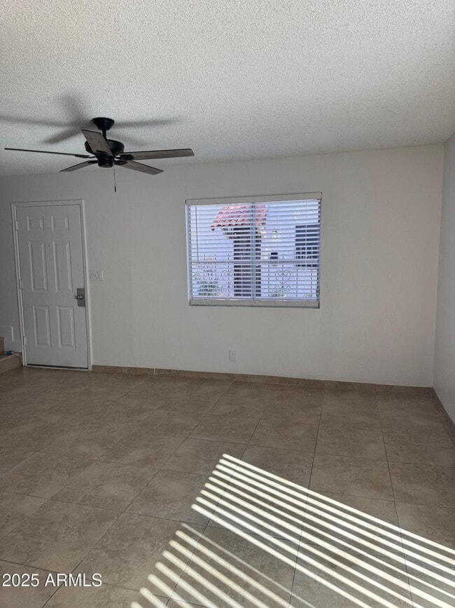 Photo - 8861 N 12th Pl