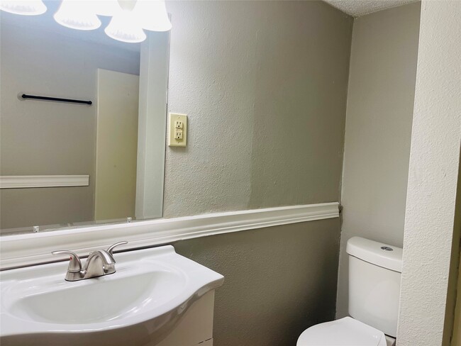 Photo - 166 Sycamore Dr