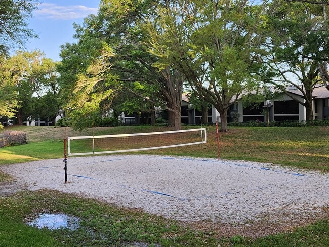Photo - 415 Lakepointe Dr Unit # 204