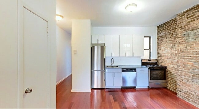 Photo - 1486 Bedford Ave