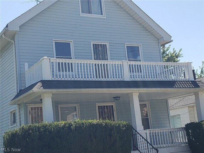 Photo - 14208 Kingsford Ave