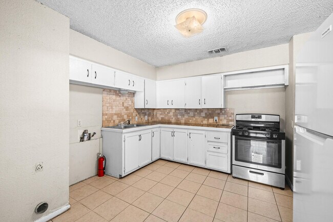 Photo - 1603 27th St