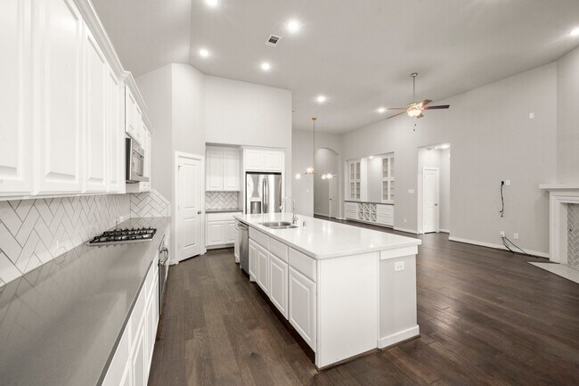 Photo - 150 Mayfield Dr