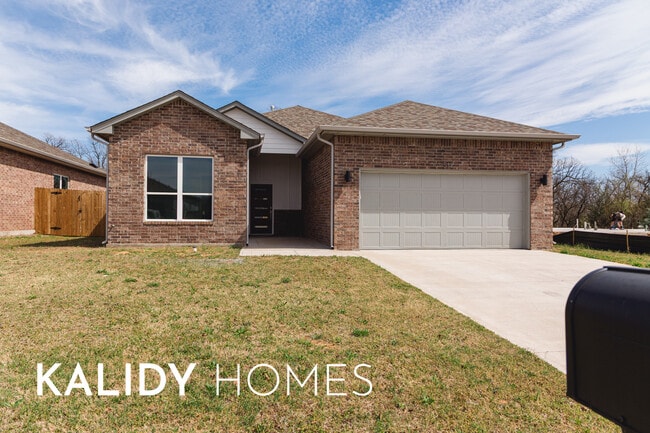 Photo - 512 Remington Ave