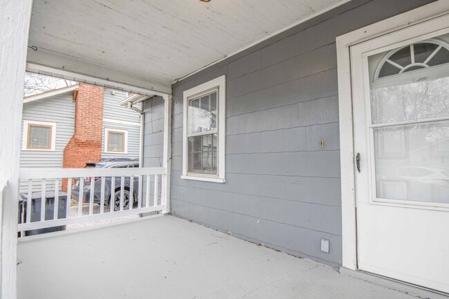 Photo - 2440 Woodbine Ave