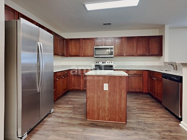 Photo - 118 Larkspur Dr