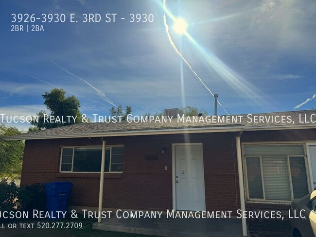 Building Photo - 3926-3930 E. 3RD ST-3930 Unit 3930