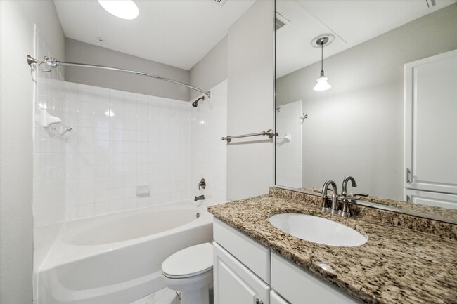 Photo - 5353 Memorial Dr