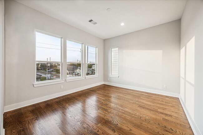 Photo - 1518 Houston Ave