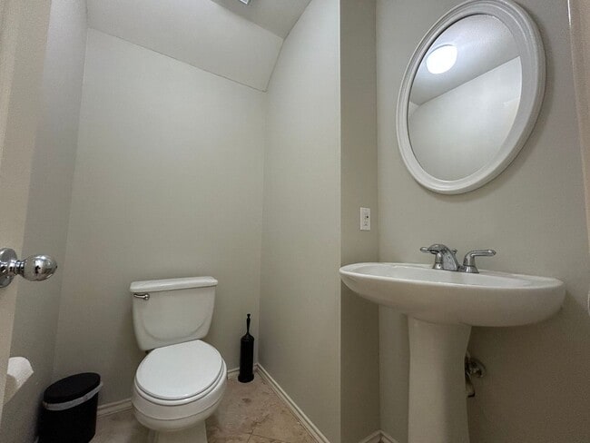 Photo - Beautiful 2 bedroom 1.5 bath townhome