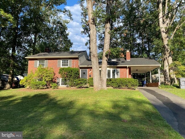 Building Photo - 3137 Creswell Dr Rental