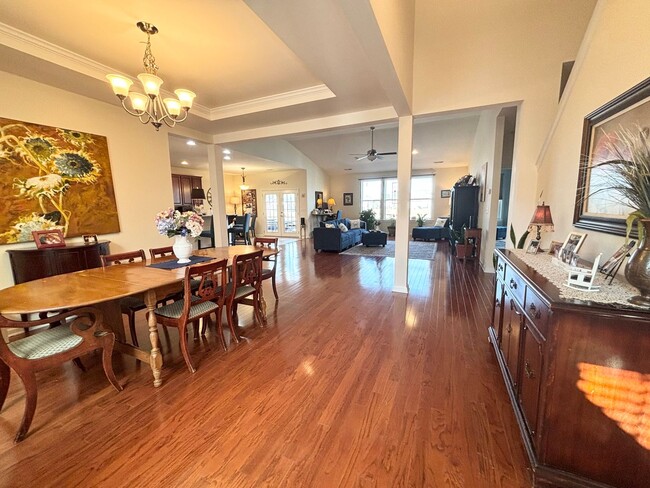 Photo - BEAUTIFUL HOME AVAILABLE APRIL 1ST