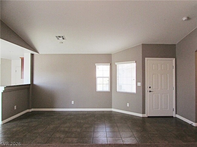 Photo - 10424 Madagascar Palm St