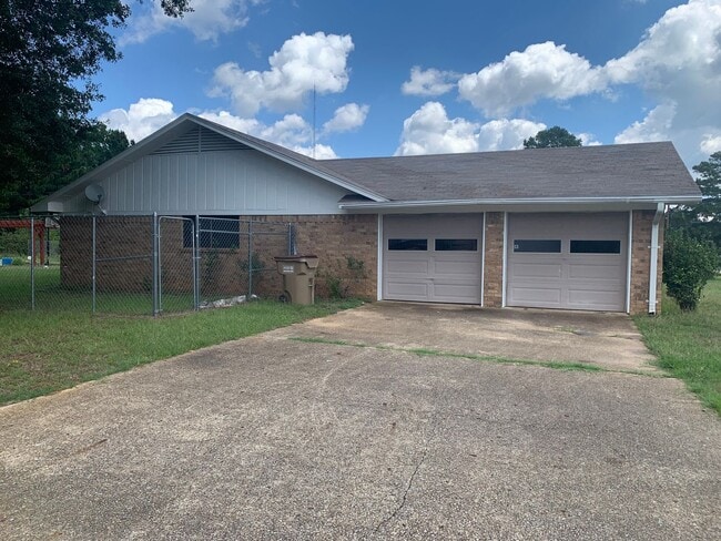 Photo - 23077 3 Points Dr