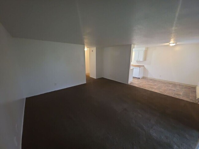 Photo - 3782 Iberis St NE