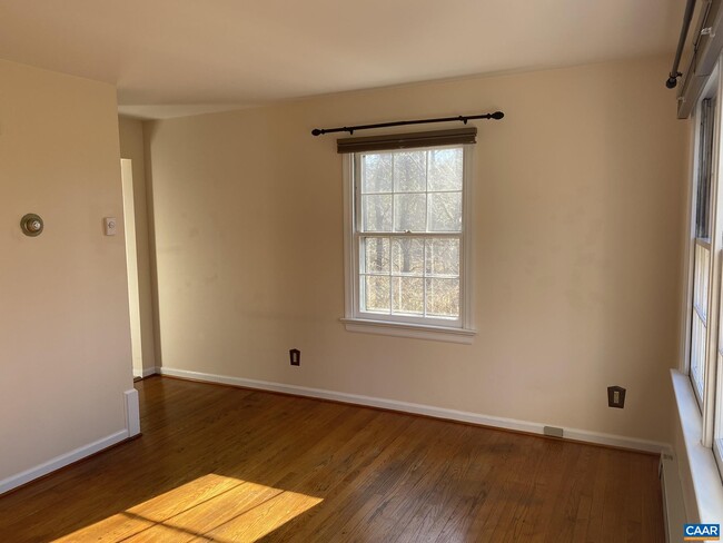 Photo - 312 Azalea Dr