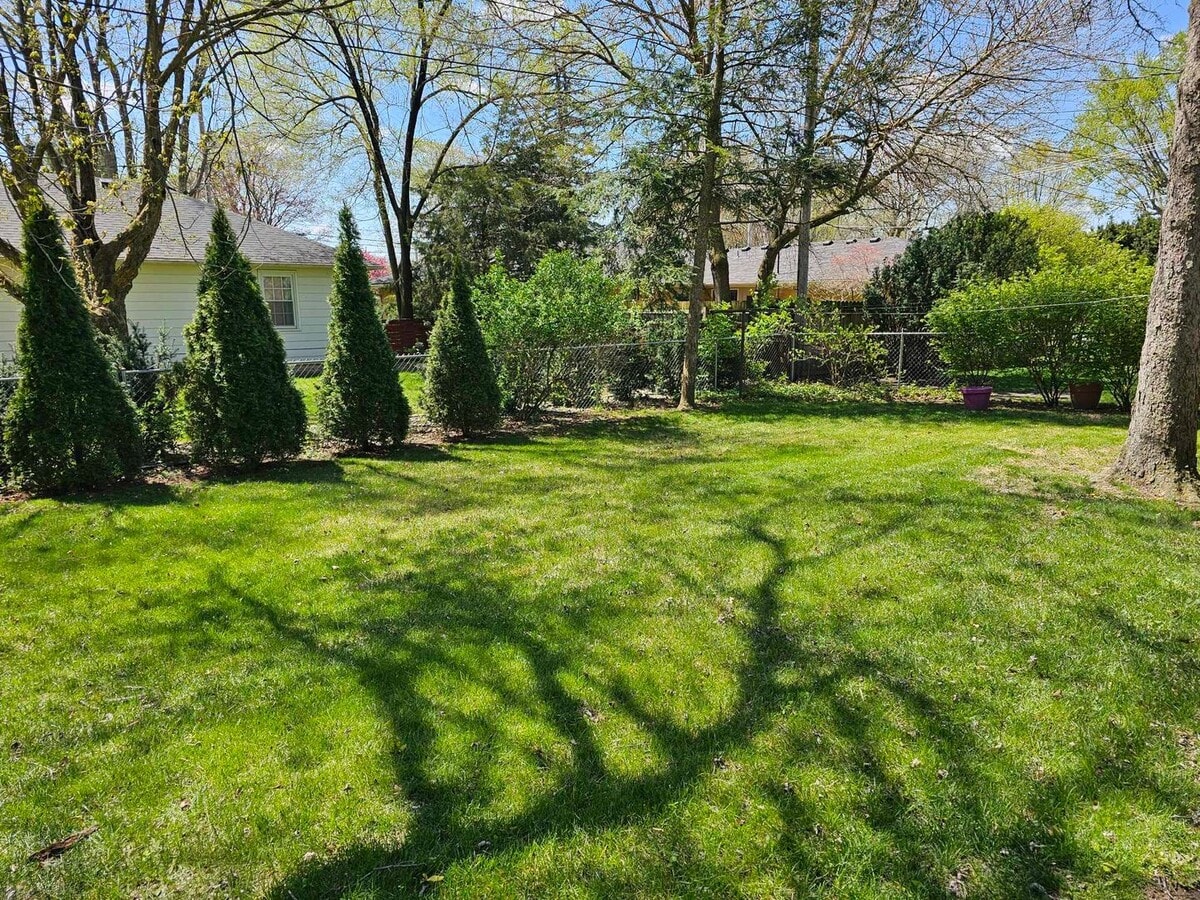 Three Bedroom One Bath Brick Ranch - Three Bedroom One Bath Brick Ranch