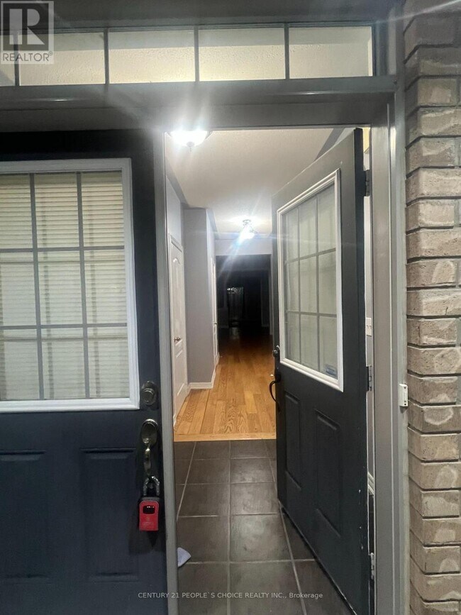 Photo - 85 Aspermont Cres