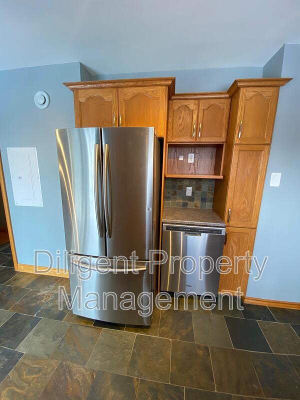 Photo - 369 Applegrove Ave