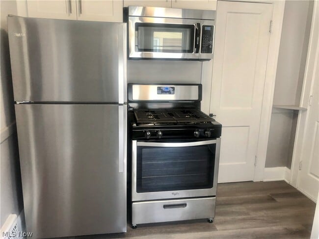 Photo - 9211 Clifton Blvd Unit up