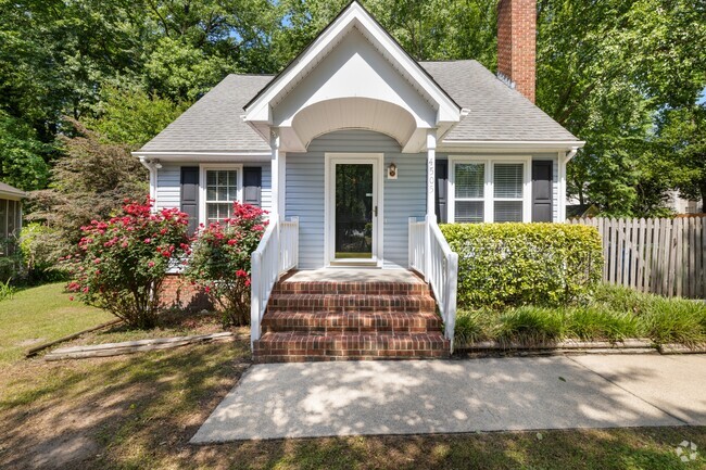 Building Photo - 4505 Aviemore Crescent Rental