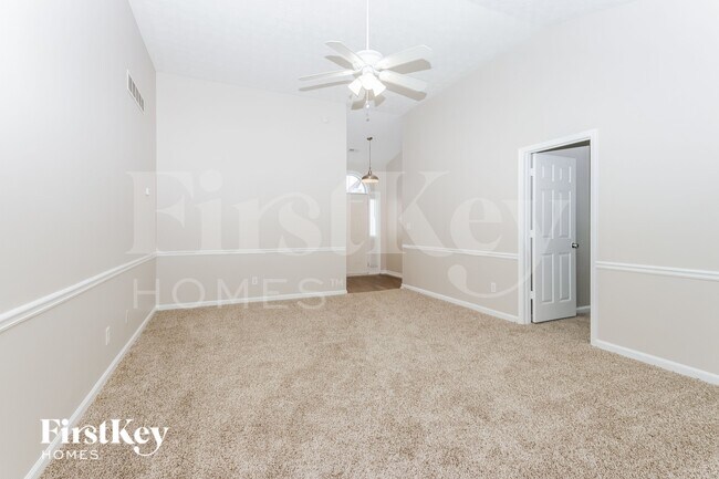 Photo - 5901 Green Meadow Way