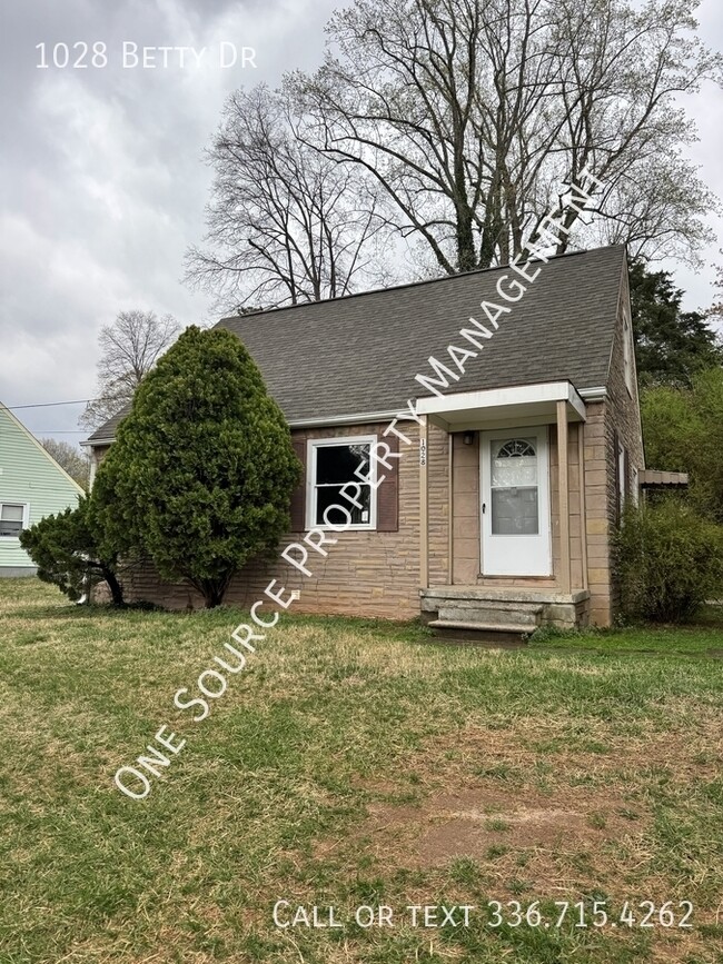 Building Photo - 1028 Betty Dr Rental