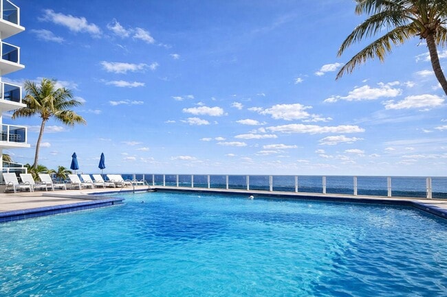 Building Photo - 3700 Galt Ocean Dr Unit 1014