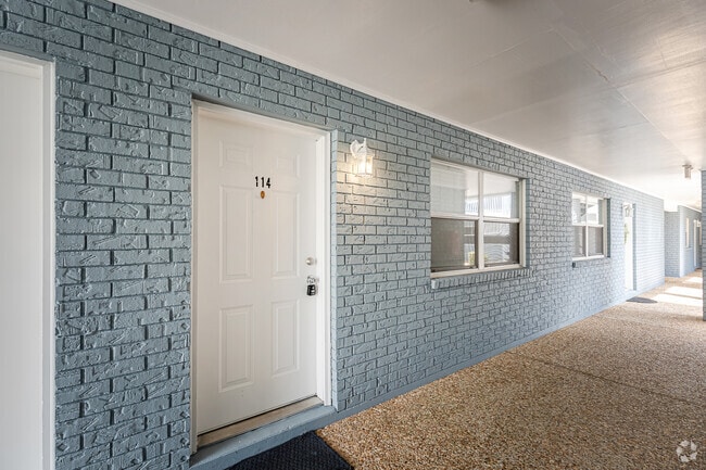 Building Photo - 1282 Beach Blvd Rental