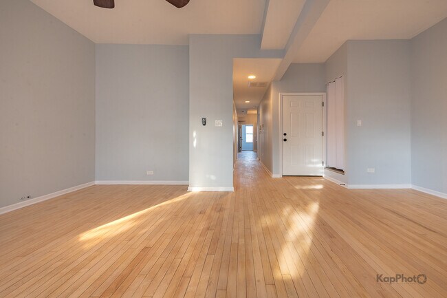 Photo - 3328 S Emerald Ave Unit 3