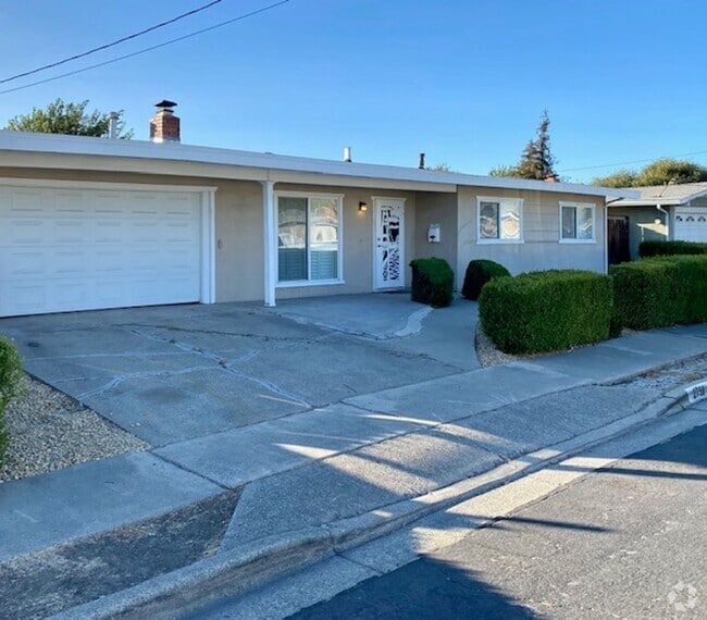 Building Photo - 2759 Broadmoor Ave Rental
