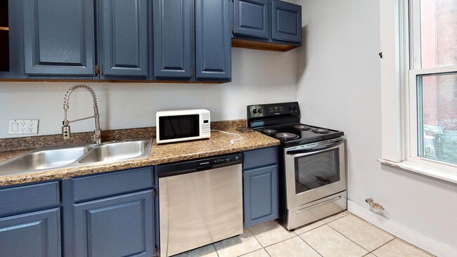 Photo - 26 W Hollister St